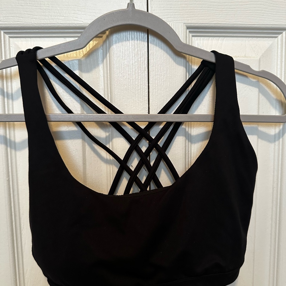 VS black strappy Women's sports bra